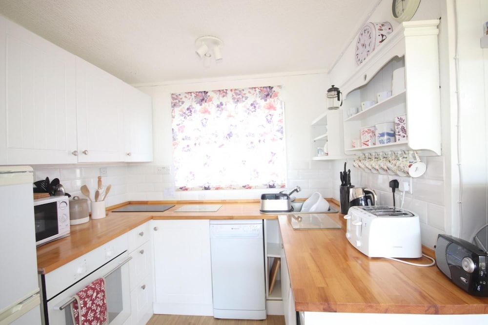 72 Granada Selsey Country Club 2 Bedroom Chalet view 2