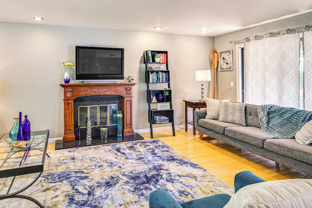 Home on > 1 Acre of Woods in Seattle Suburbs!
