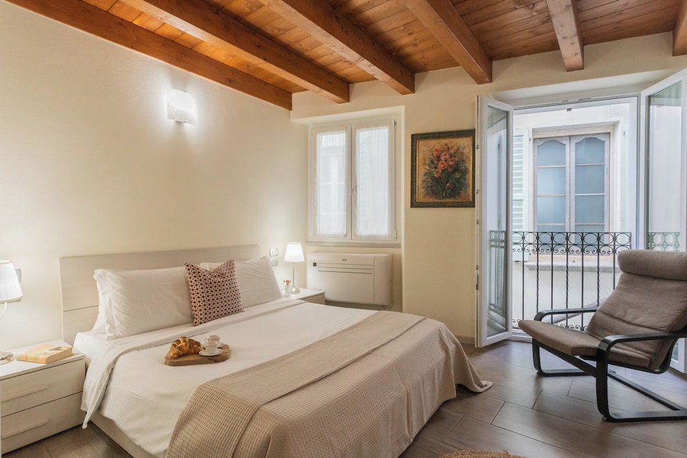 Domus in Como by Rent all Como