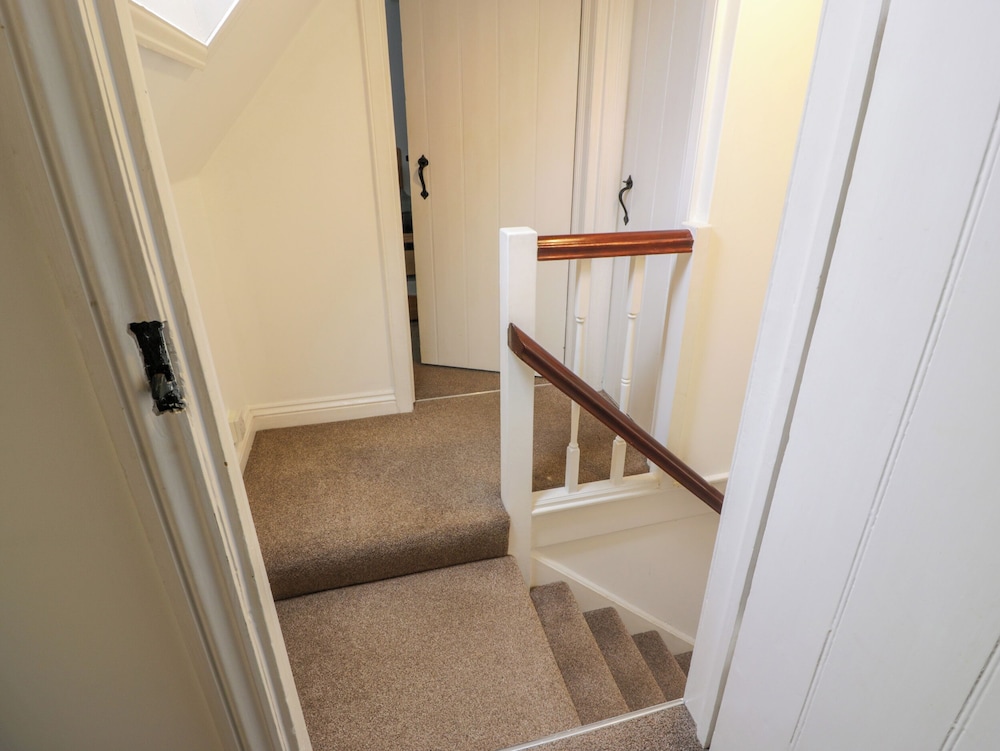 Corner Cottage