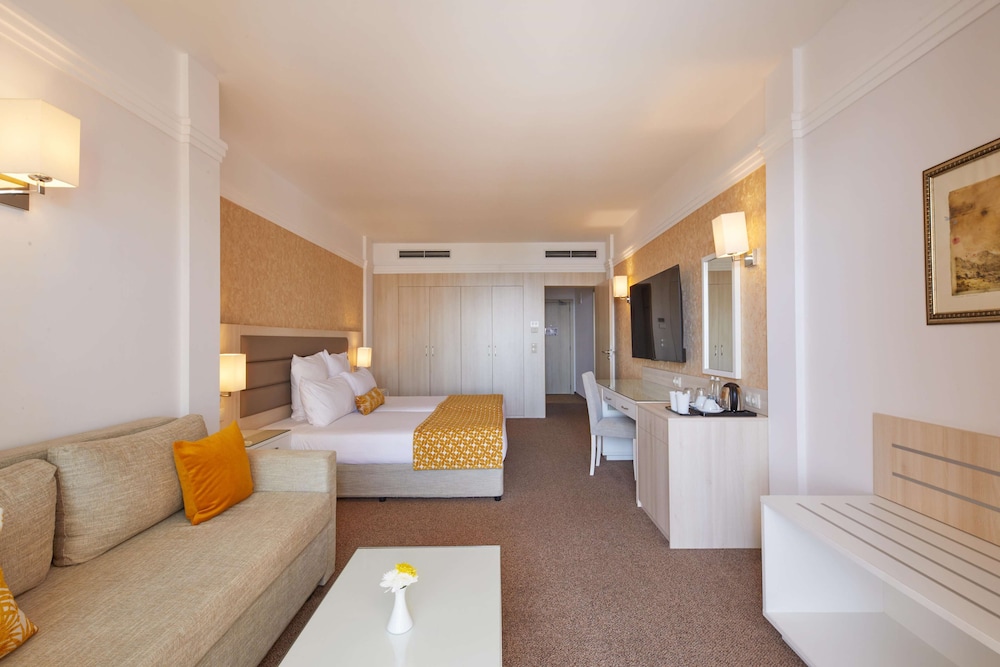 Dreams Sunny Beach Resort & Spa Premium All Inclusive