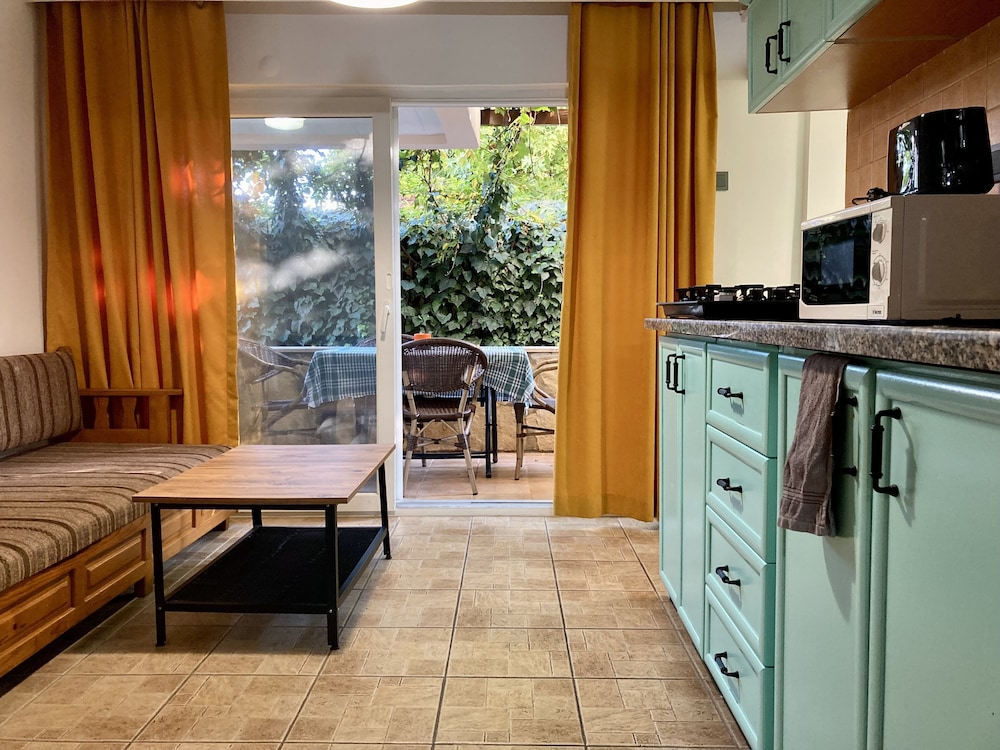 Ten Apart Hotel - Image 47