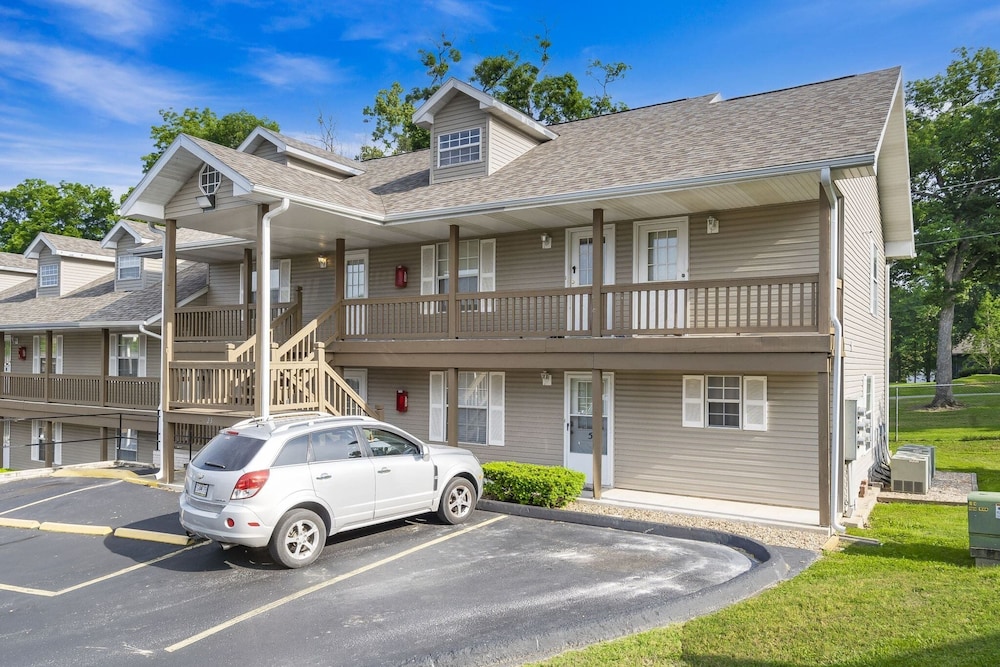 Sand Dune Serenity in Table Rock Lake view 3