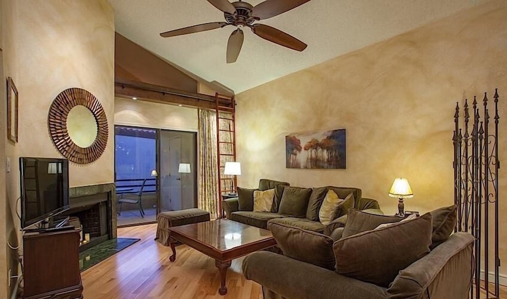 Happy Ours By Signature Vacation Rentals