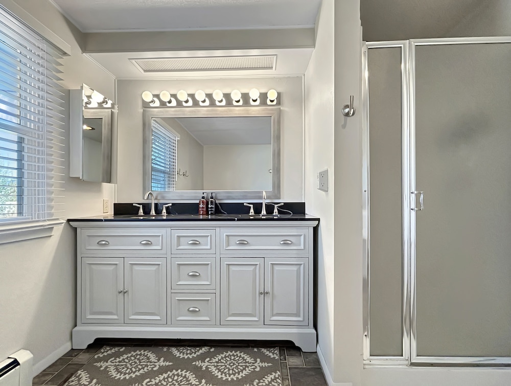 Walker Ridge 5 Bedroom Home