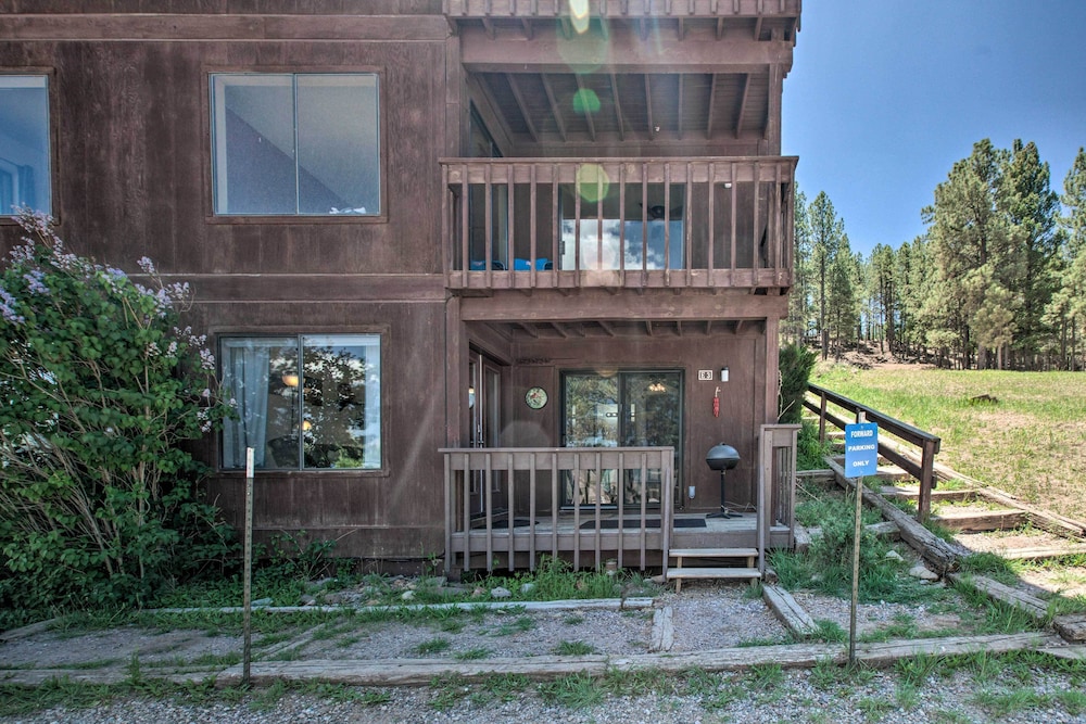 Angel Fire Condo: Walk to Slopes & Trails! view 2
