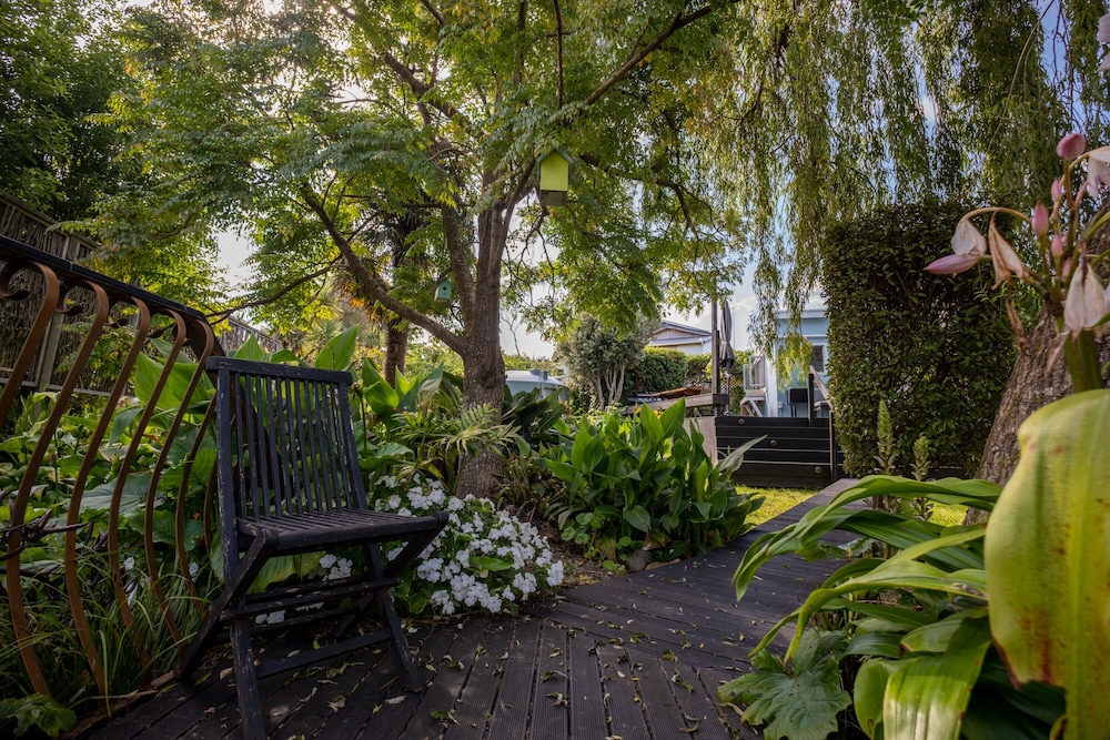 Oneroa Garden Retreat