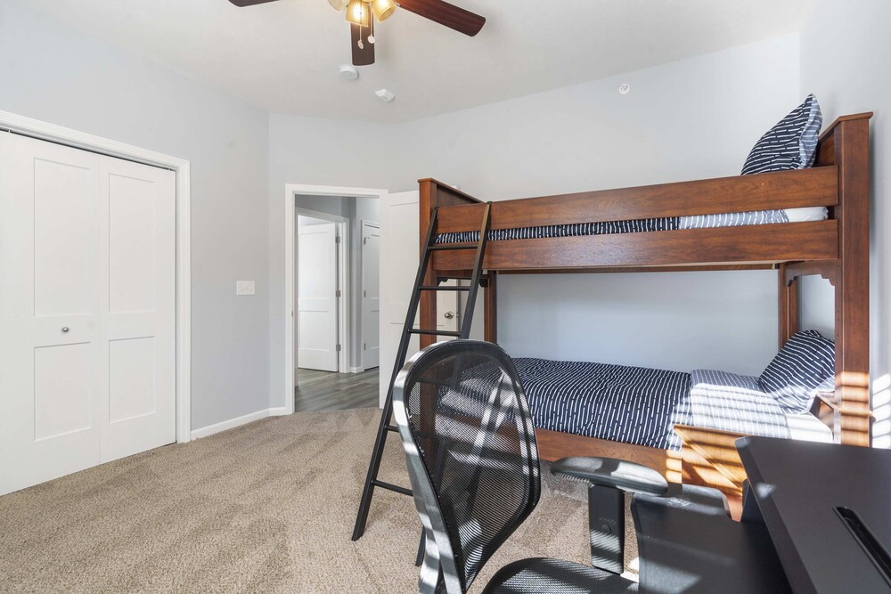 Stonebridge Escape Sleeps 8!