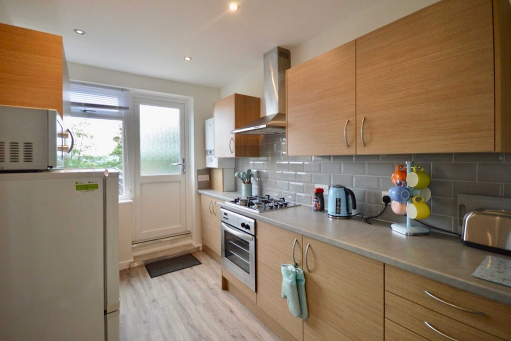Lovely Modern Flat with Parking Near Airbus, Uwe, MOD view 5