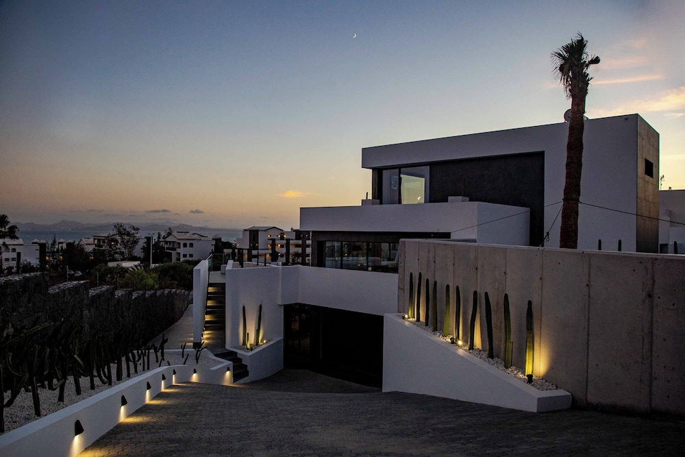 Villa Infinity