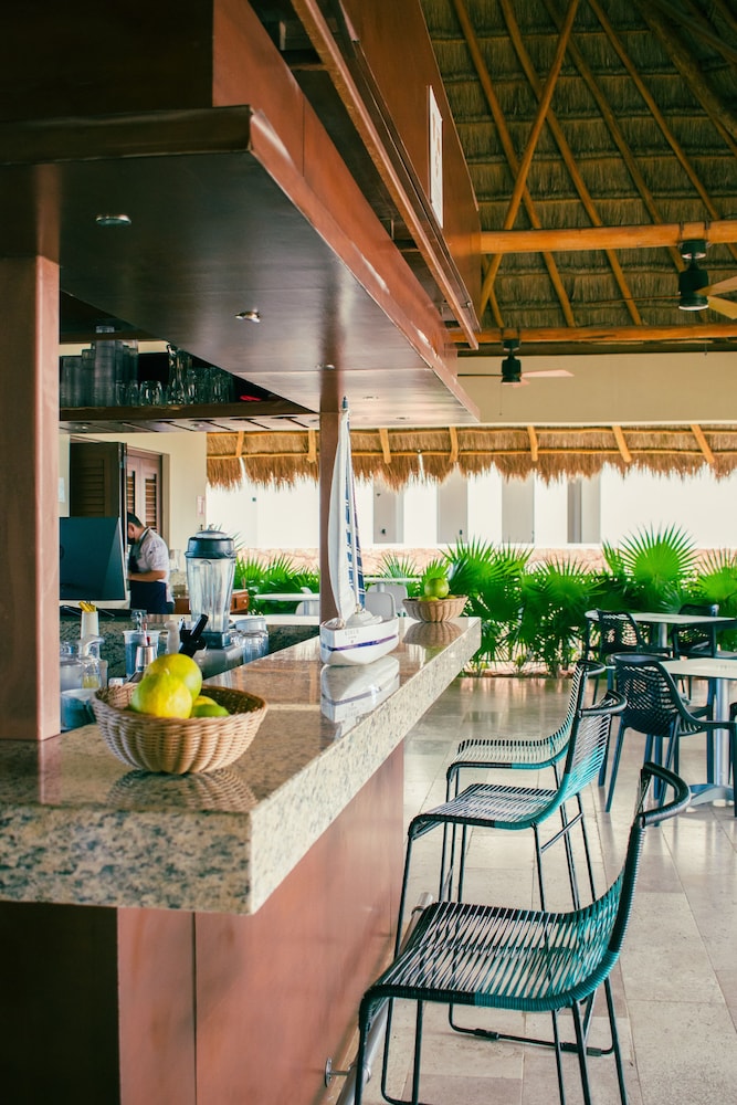 Grand Marina Hotel