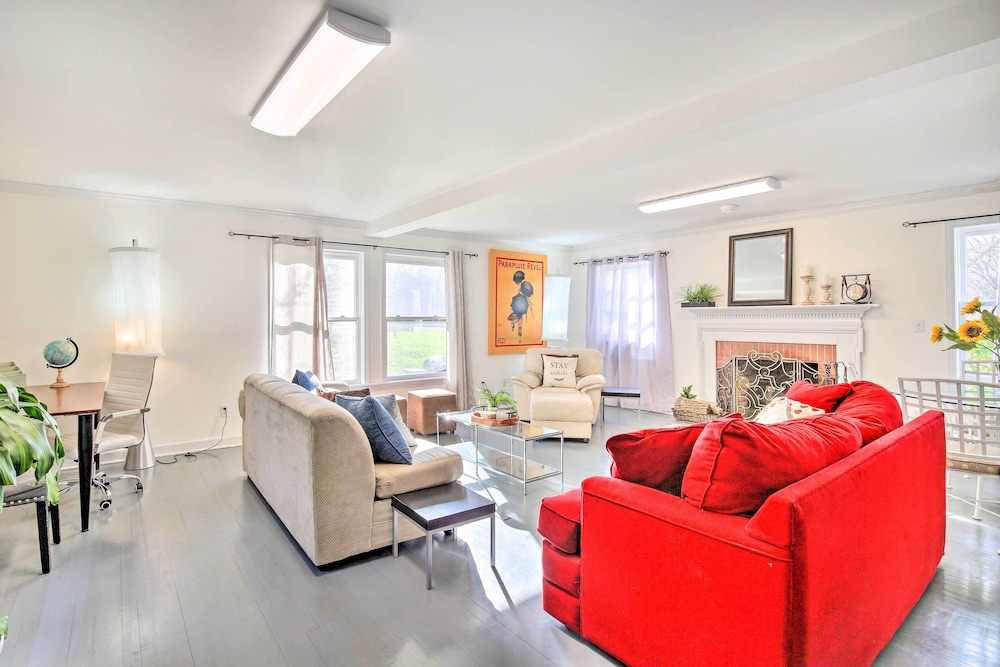 Easton Vacations - Elegant Connecticut Home: Fireplaces, Pet Friendly - Property Image 16