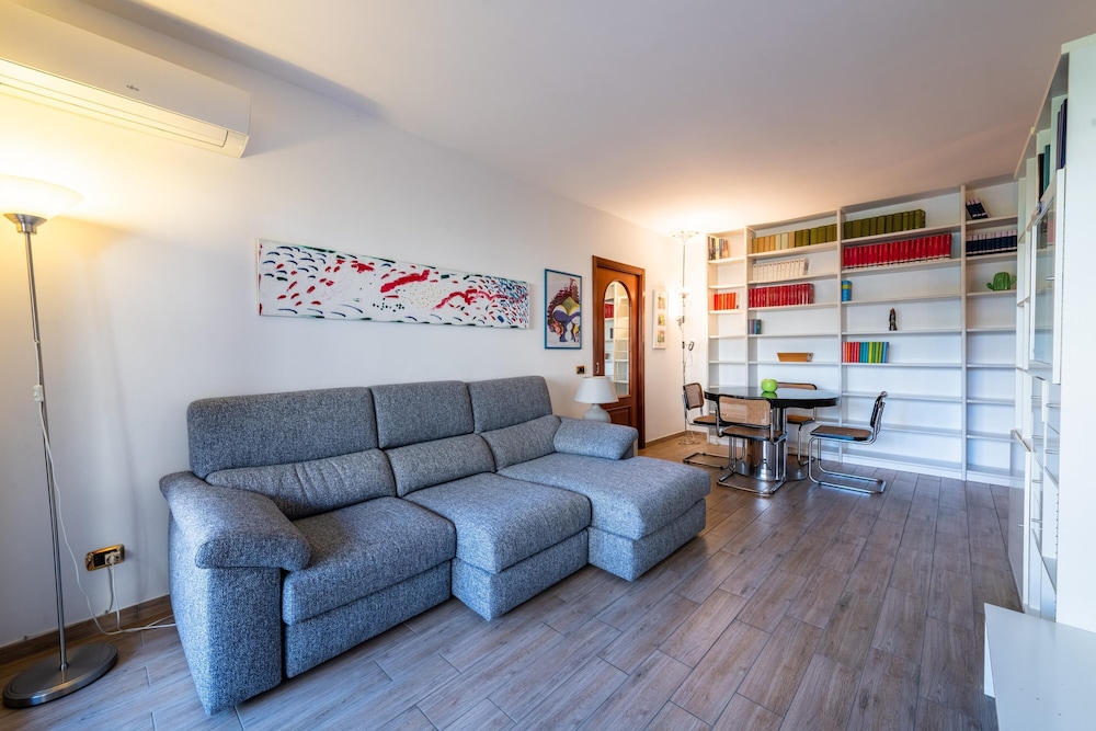 Casa Longanesi in Rome