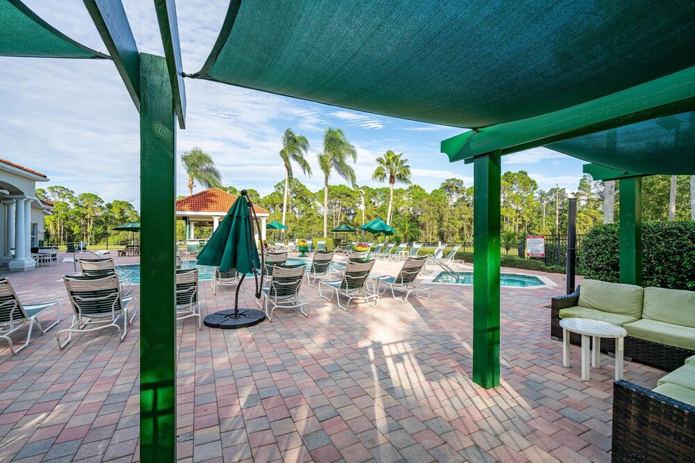 Orlando and Kissimmee Town homes by MyOrlandoStay