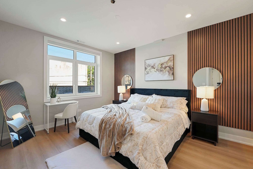 Chicago Modern Condo 2br2ba Balcony Free Park