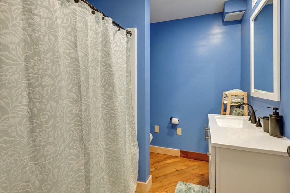 Cozy Meredith Studio Near Lakes & Downtown