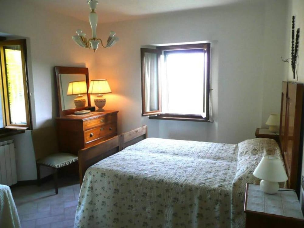 Casa Pastano, Stunning Farmhouse in Italian Hills view 2