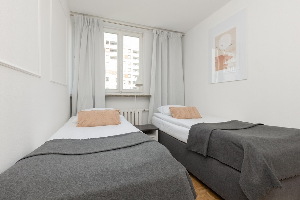 Apartament Prosta by Renters view 4