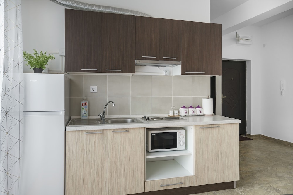One bedroom M Rozino view 4