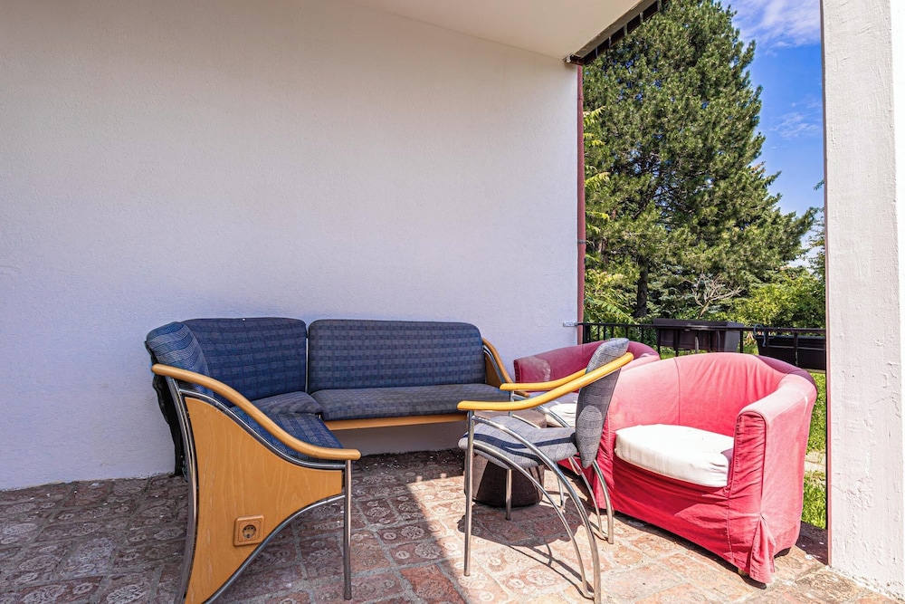 Cozy House Terrace &Garden Sleeps 34