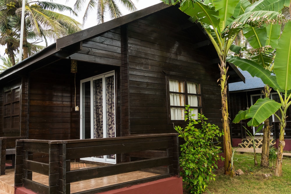 Vista Praia Beachfront Cottages