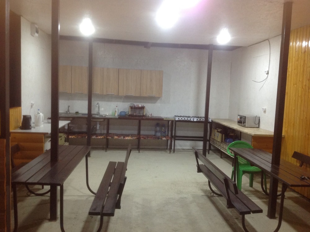 Guest House R&M