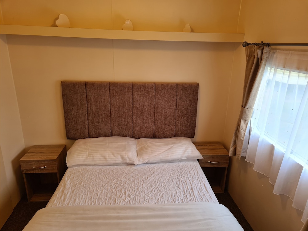 Caravan for Rent Promenade 511 Ingoldmells view 3