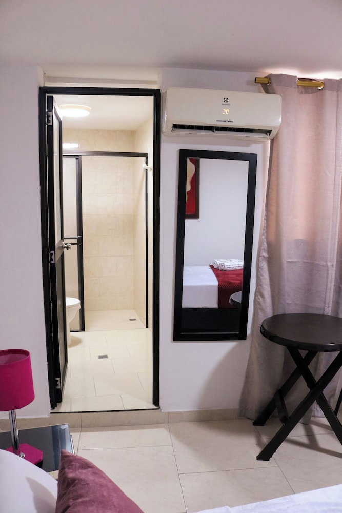 Hostal CaliView Inn
