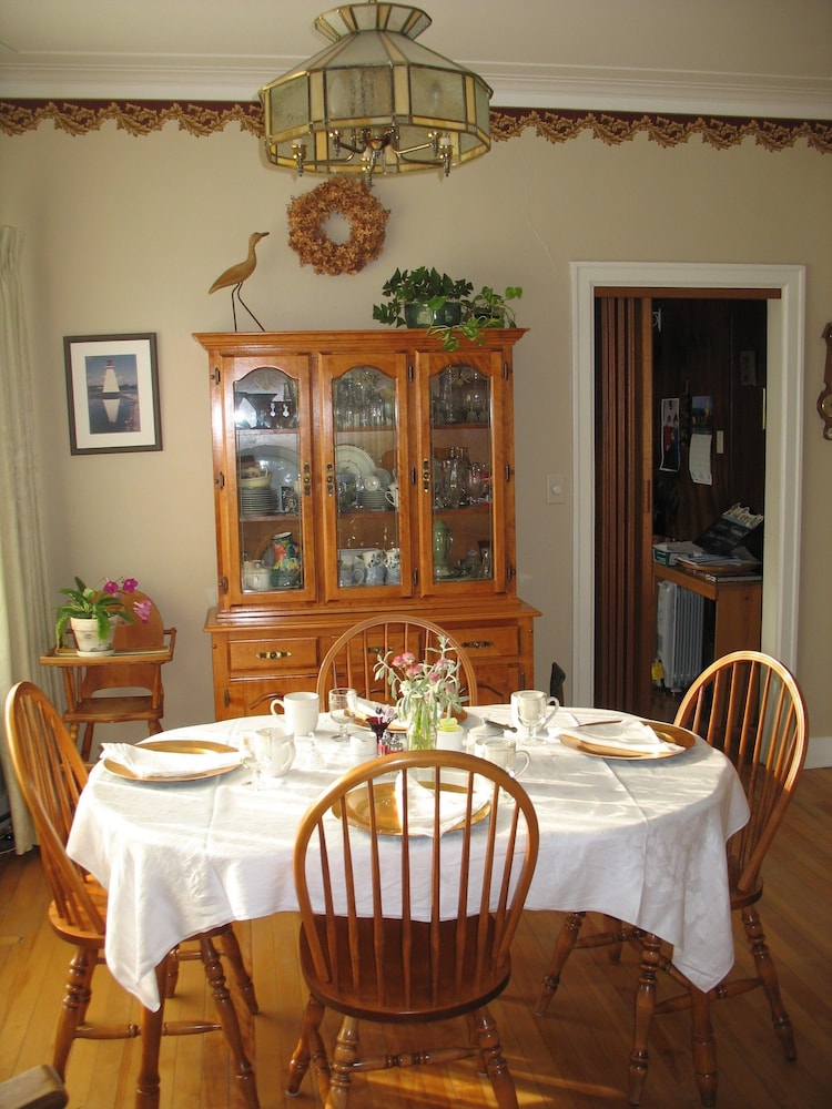 The Nelson House Bed & Breakfast