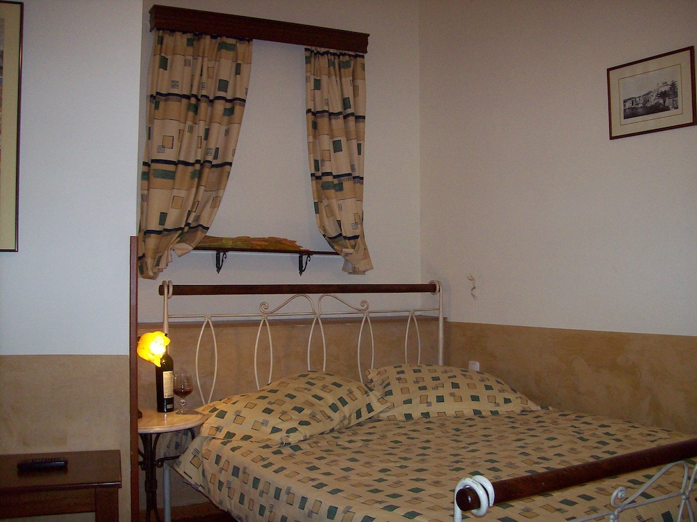 En Ermoupoli photo 4