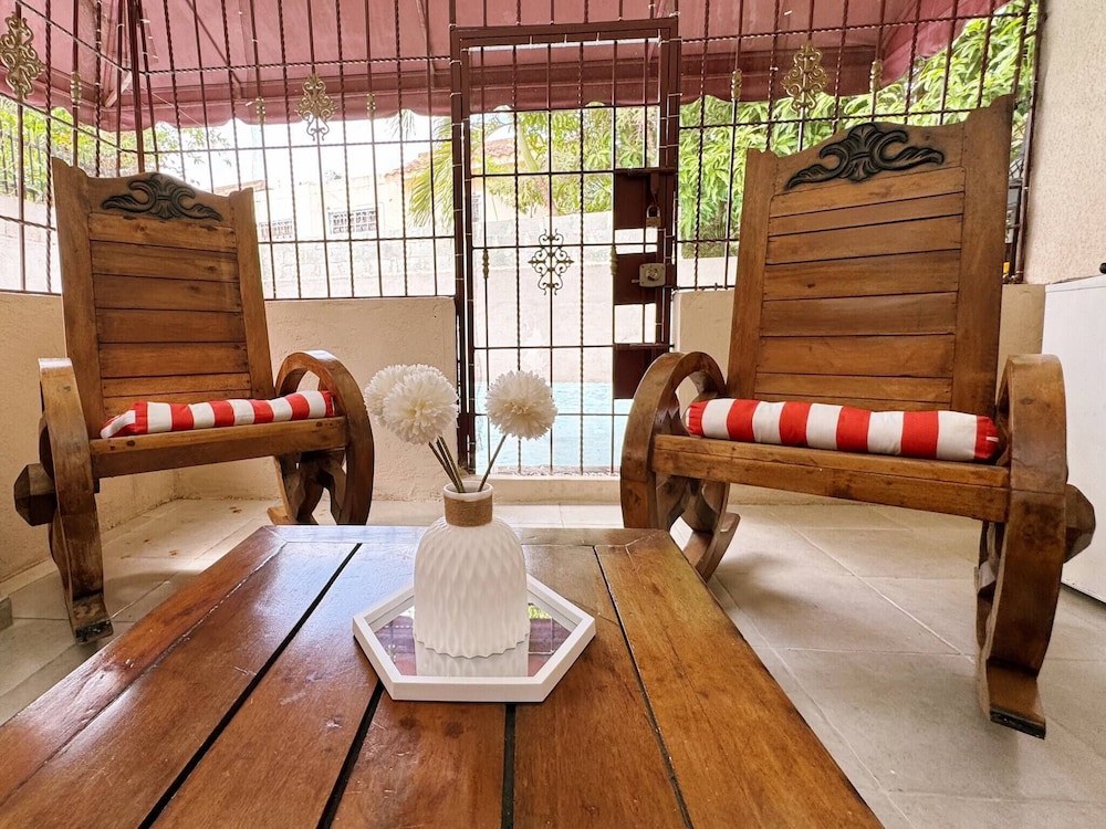 Jacuzzi Haven Villa!
