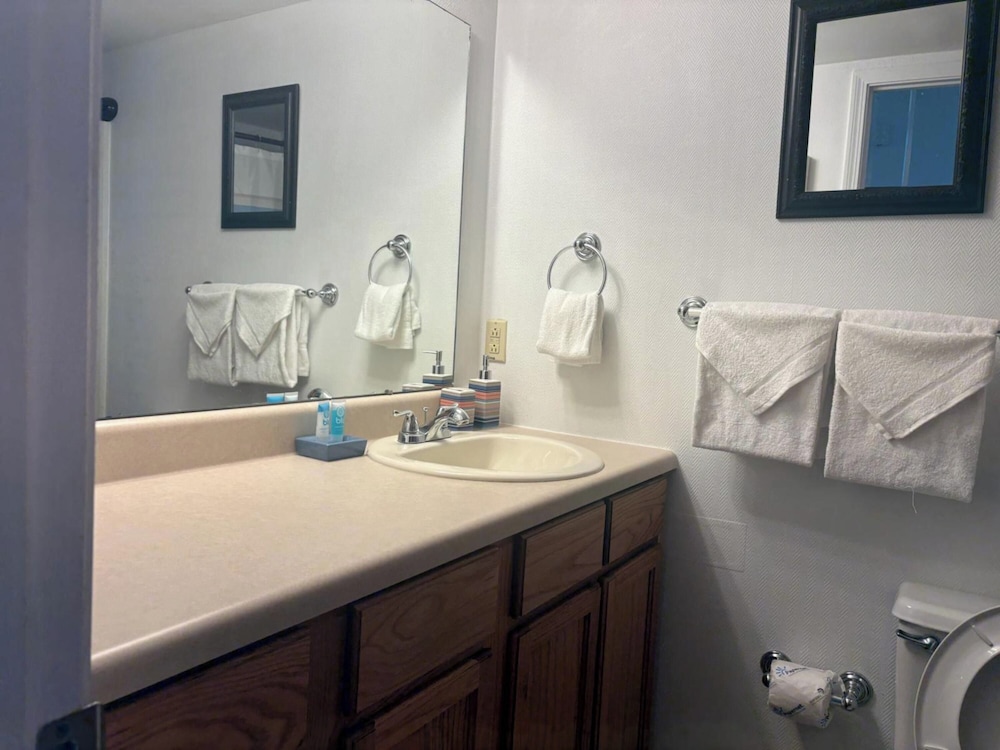 The Cove Condos