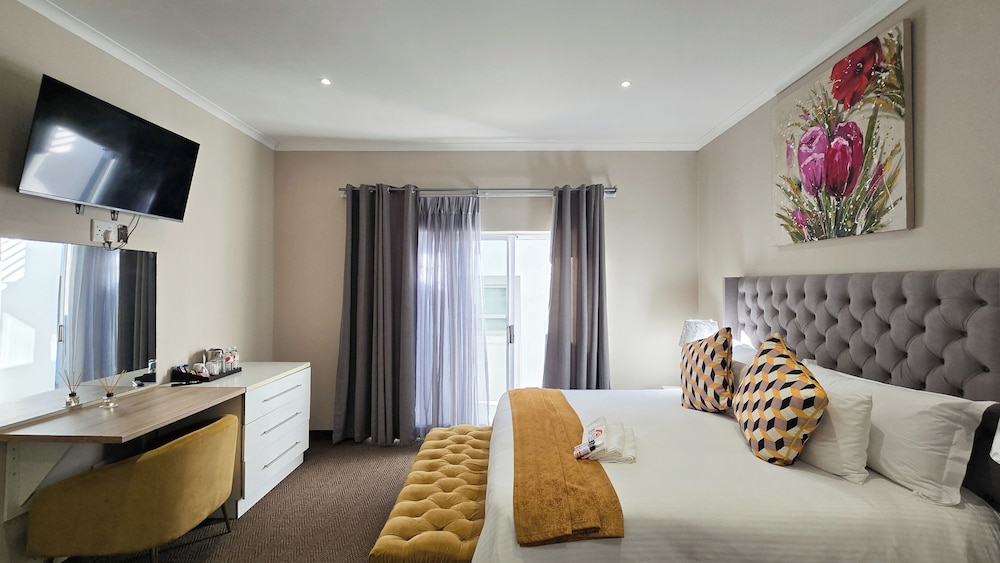 Sunset Events and Accommodation