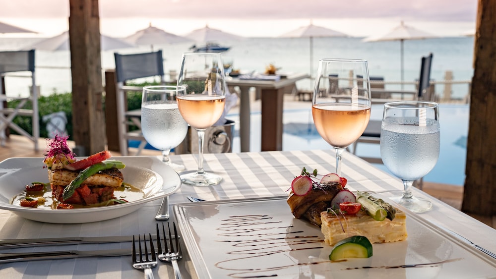 The Cove Suites at Blue Waters Resort and Spa - Property Image 12