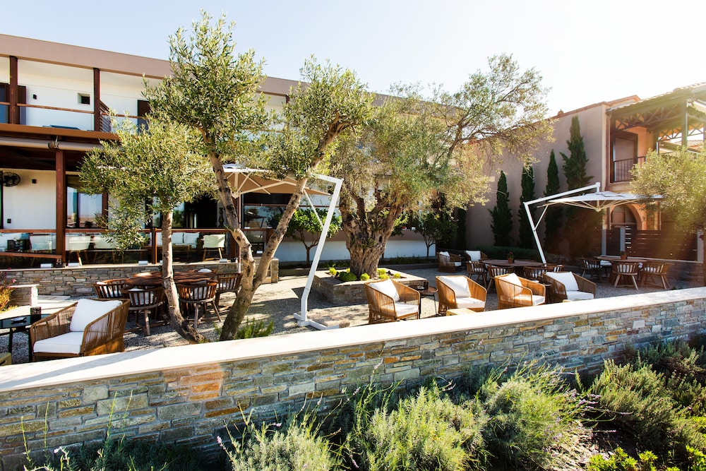 Ayia Marina Suites