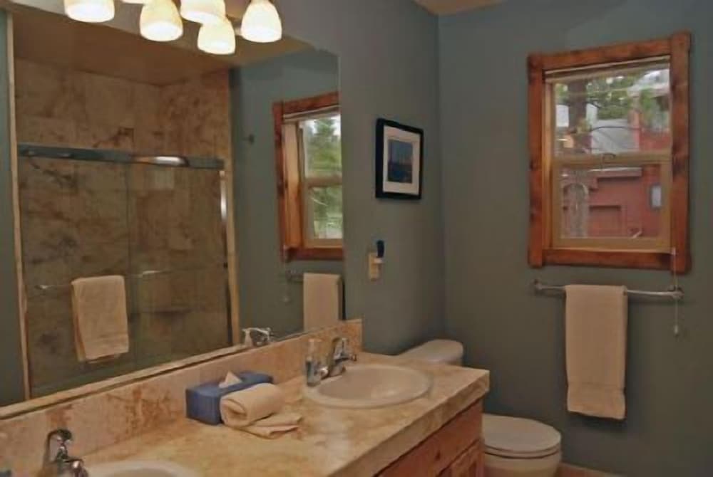 Trailside Villa