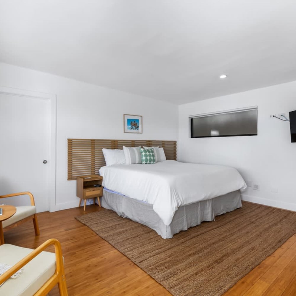 The Yucca Hotel- Entire Boutique Buyout