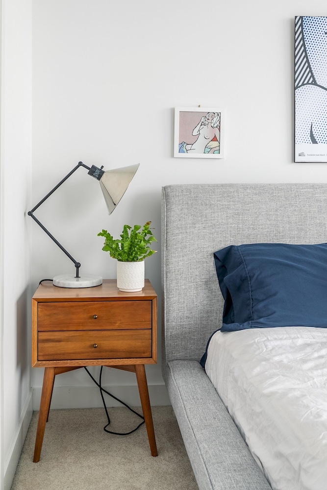 Sky Home with Stunning View of Toronto and Lake Ontario - Image 3