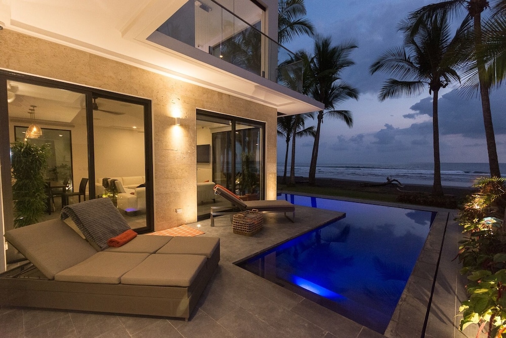 Beachfront Casa Buena Onda - Hermosa Palms 5