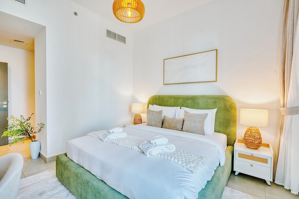 PVH - Serene Central 2BR - Creek Horizon