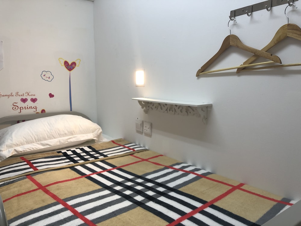 OSS Backpackers Hostel