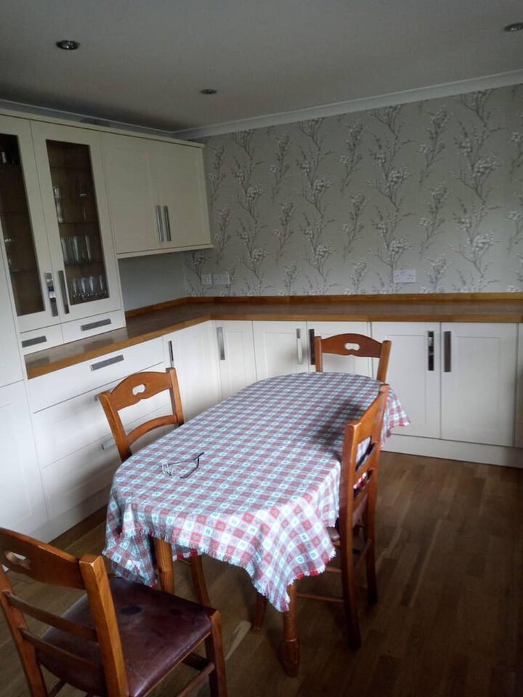 3-bed House, Sleeps 5, 5 min Walk From City Centre view 5