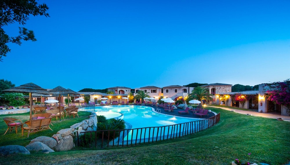 Three-room Apartment With Pool