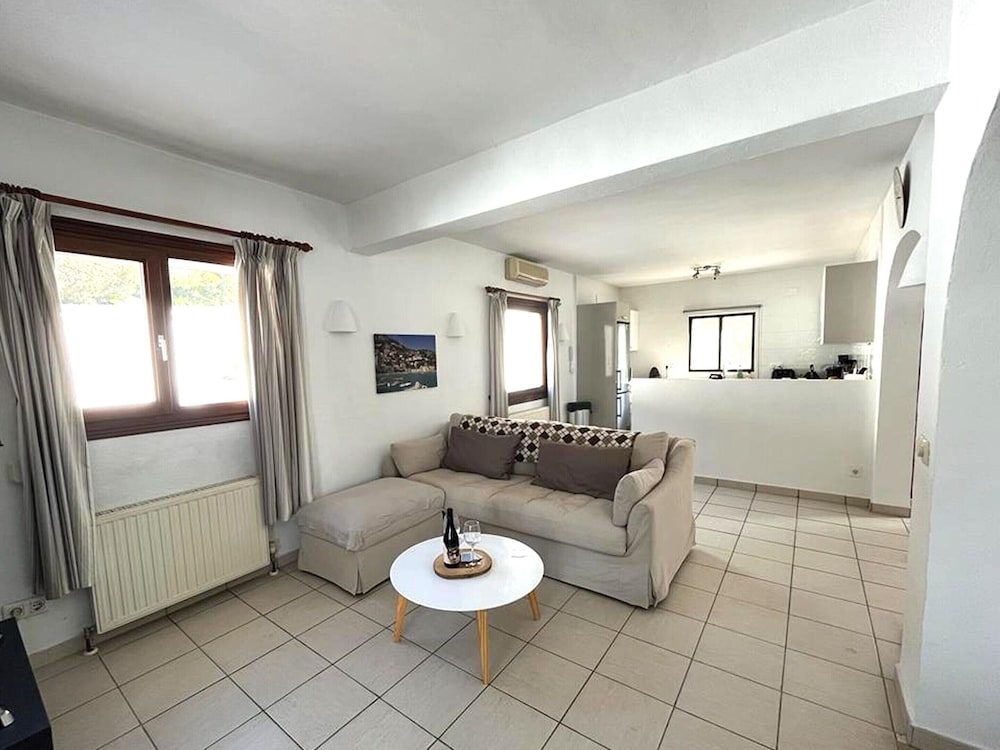 Villa With Private Pool in Moraira