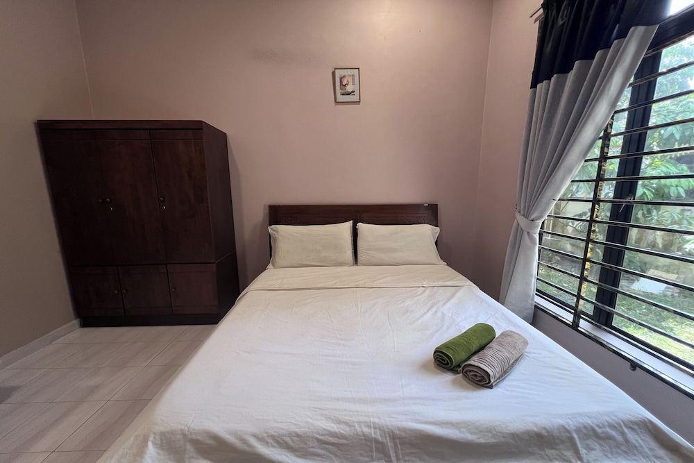 Nurbayu Villa (3 and 4 bedroom Villa) Kemaman