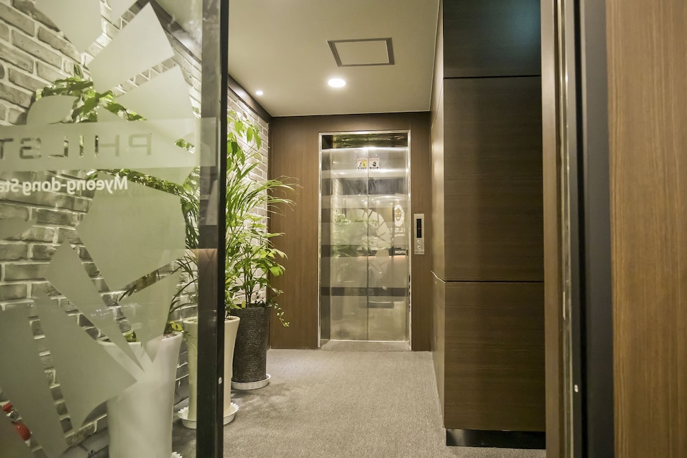 Philstay Myeongdong Station - Hostel