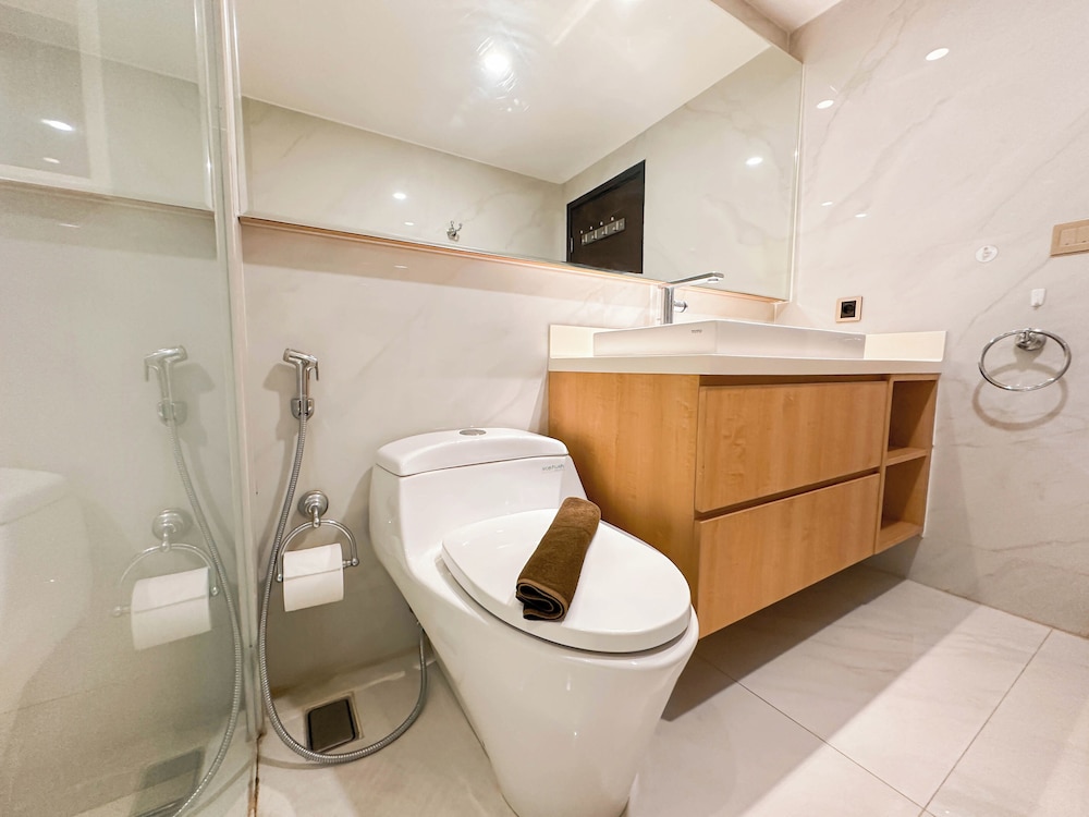 Spacious And Strategic Location 3Br At Kondominium Regensi Apartment