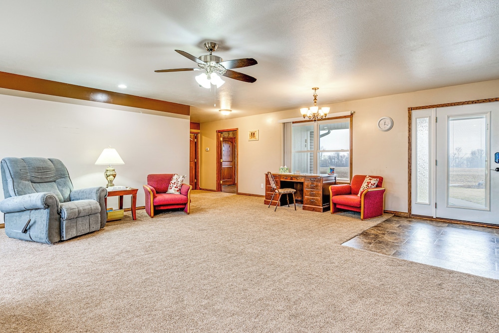 Meadow Edges w/ Yard & Views in Odon