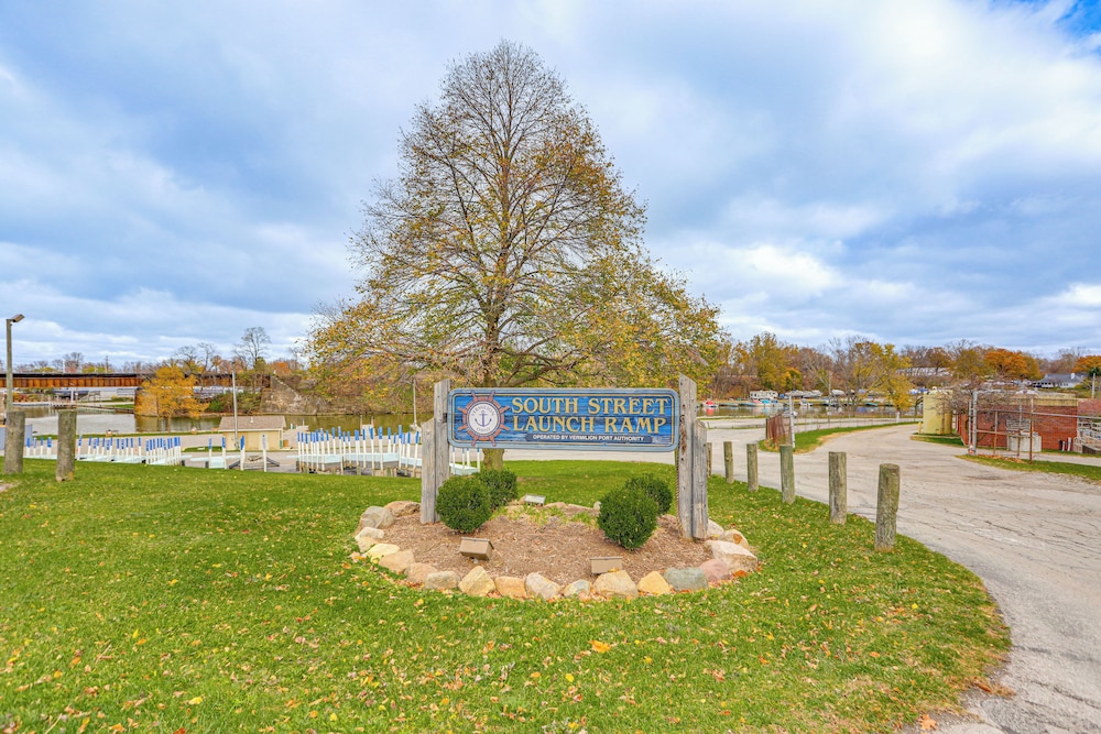 Walk to Beach: Home w/ Pool in Vermilion