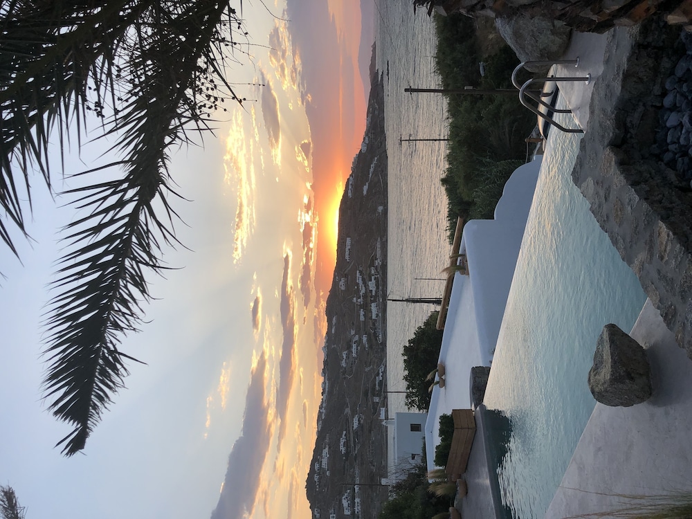 Aelia Mykonos